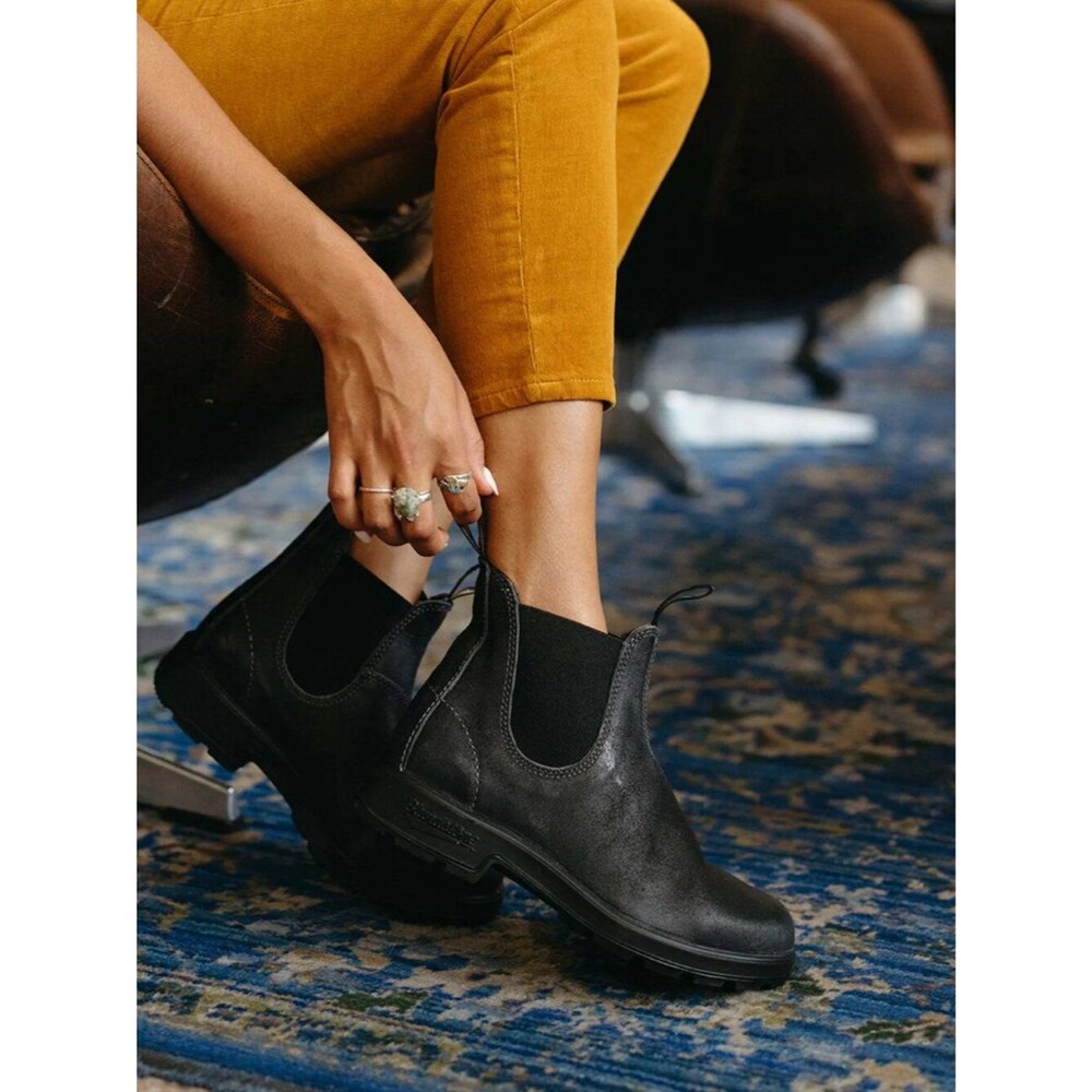 BLUNDSTONE Heeled High-Top Boots In Black 1910 (size 11) NEW!